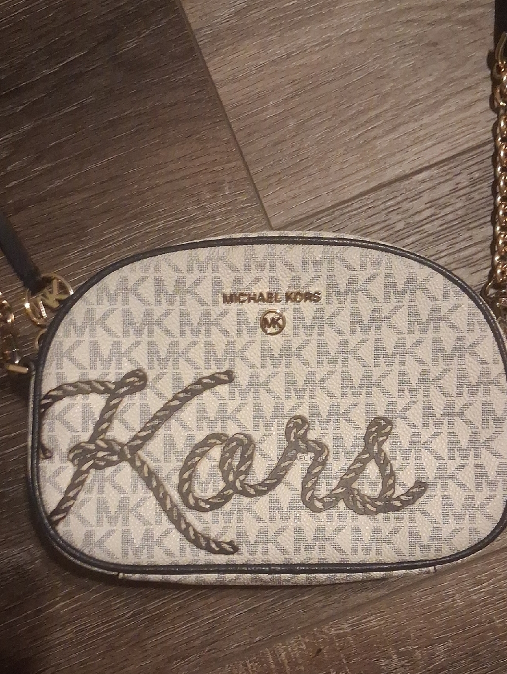 Micheal Kors Jet Set - Picture 2 of 9